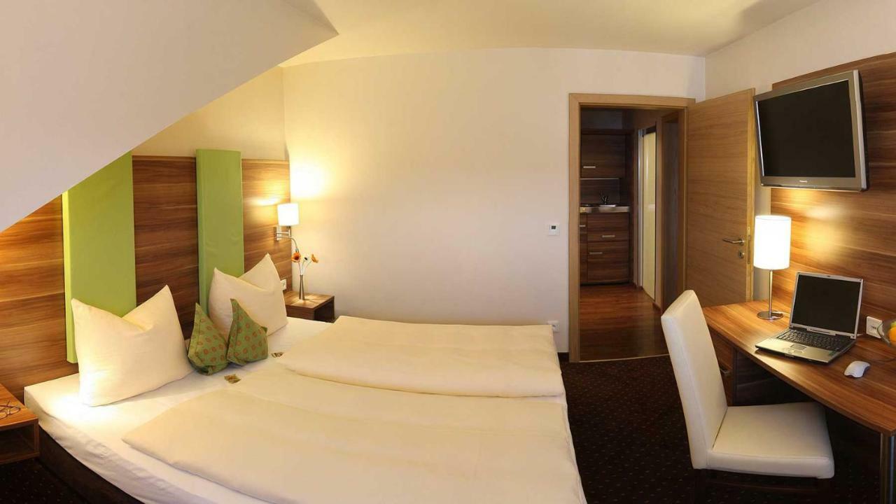Vilstaler Hof Landgasthof & Hotel Rottersdorf エクステリア 写真