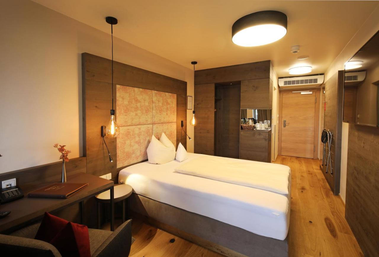 Vilstaler Hof Landgasthof & Hotel Rottersdorf エクステリア 写真