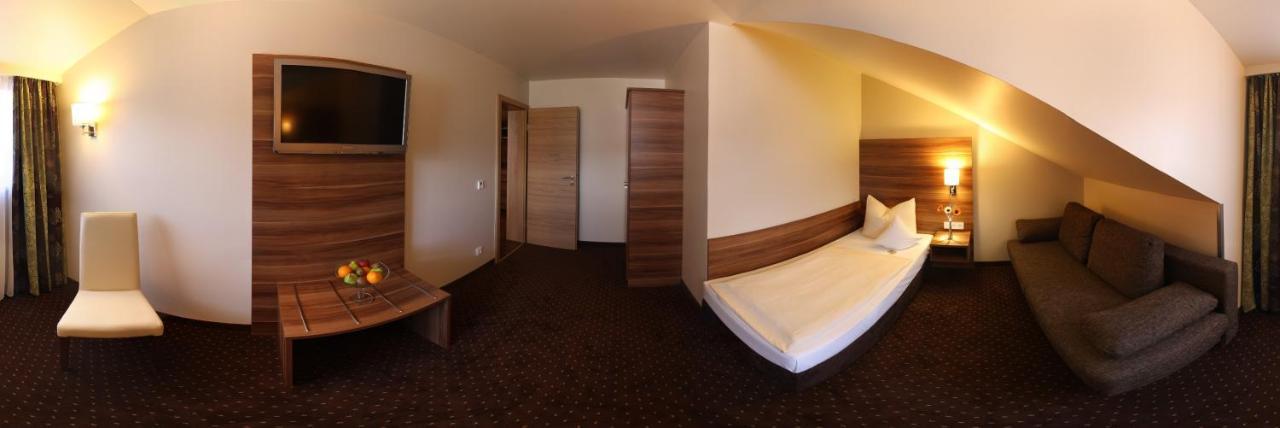 Vilstaler Hof Landgasthof & Hotel Rottersdorf エクステリア 写真