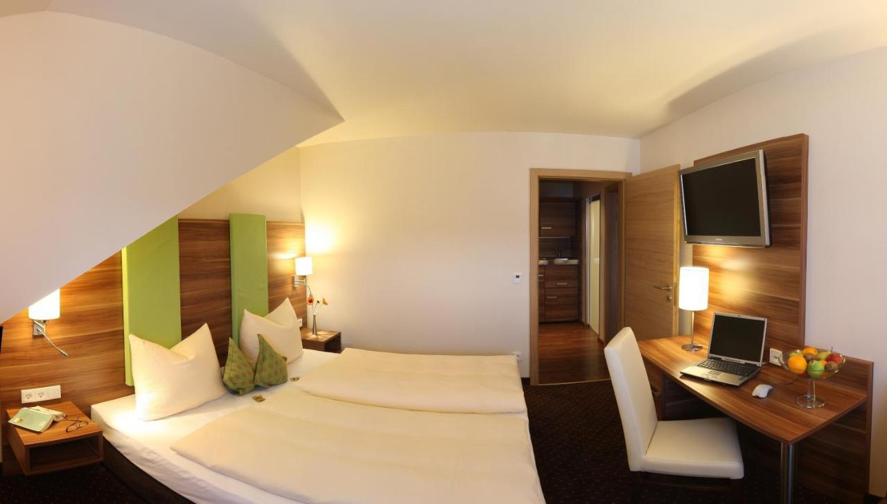 Vilstaler Hof Landgasthof & Hotel Rottersdorf エクステリア 写真